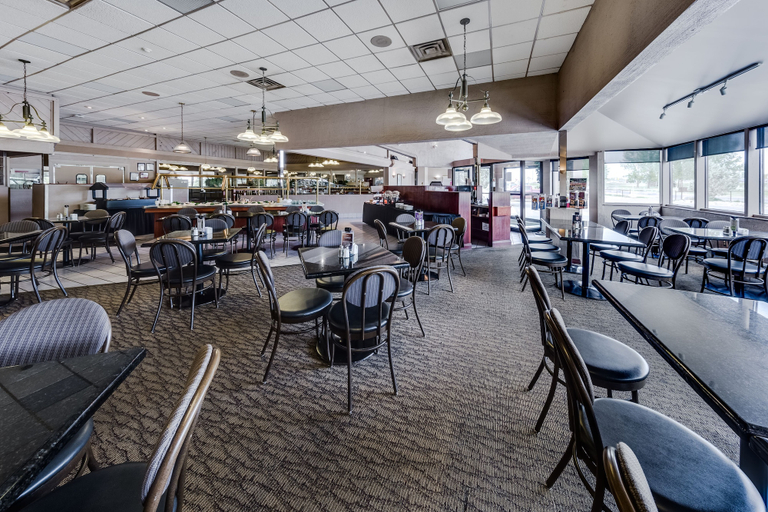 Food & Drinks 5, Heritage Inn Hotel & Convention Centre Moose Jaw, Division No. 7