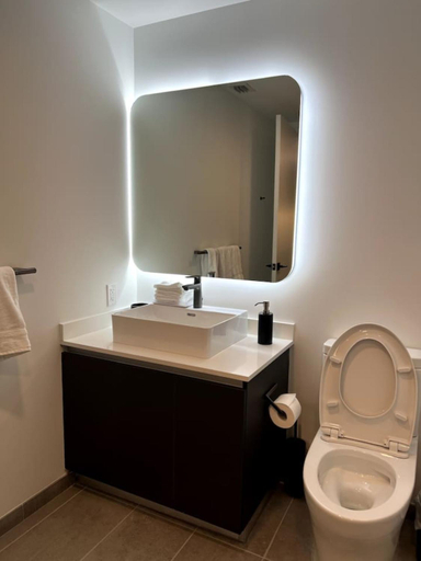 Bathroom 3, Modern Studio Downtown with Pool and Gym, Miami-Dade