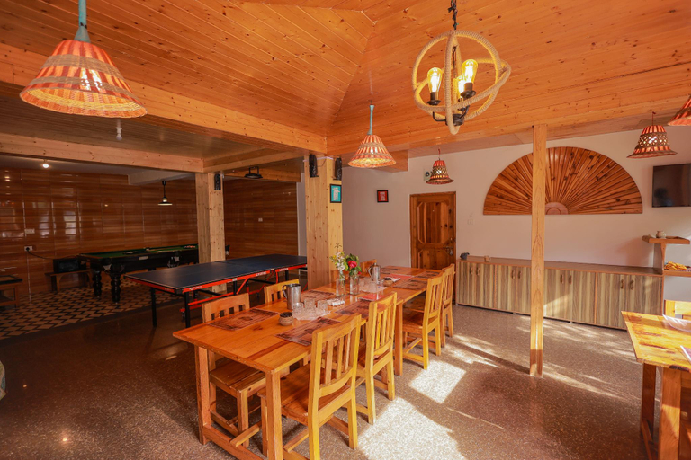Food & Drinks 2, Bamboo Cottage with River and Mountain View, Kullu