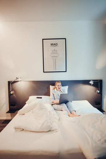 Bedroom 3, Airbase Hotel, Graz Umgebung