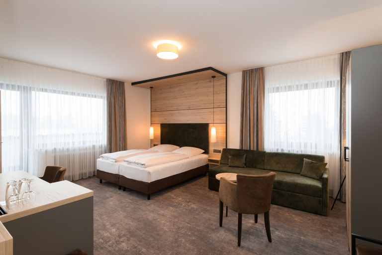 Bedroom 2, Hotel Schneider, Roth