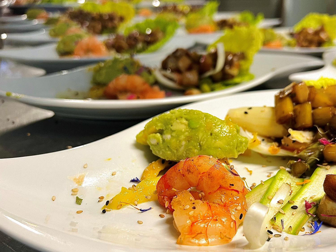 Food & Drinks 5, Hotel Restaurant Les Cernets, "Val-de-Travers", Val-de-Travers
