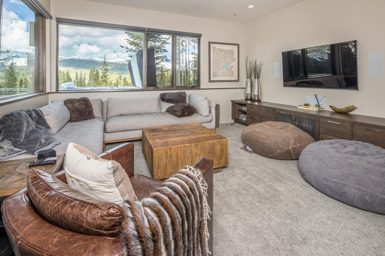 Living area 4, 18 Alpine Bend 6 Bedroom Home by Moonlight Basin Lodging, Madison