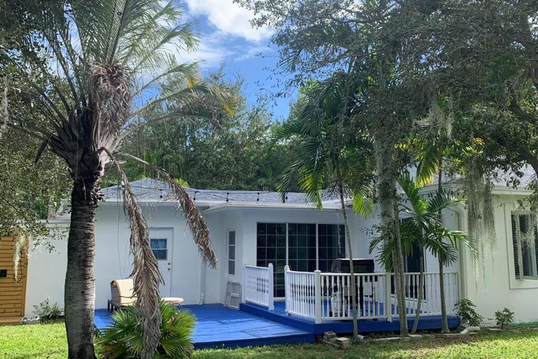 Exterior view 4, Life's a Beach, Palm Beach