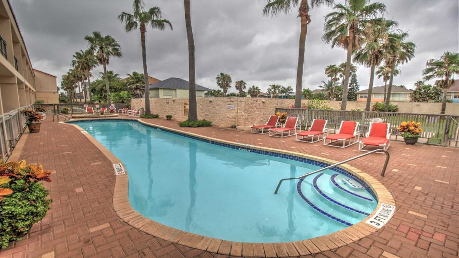 Pool 2, Dolphin 23 2 Bedroom Condo by RedAwning, Cameron
