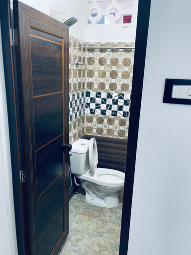 Bathroom, Puthookadans Mareena Lodge , Kottayam