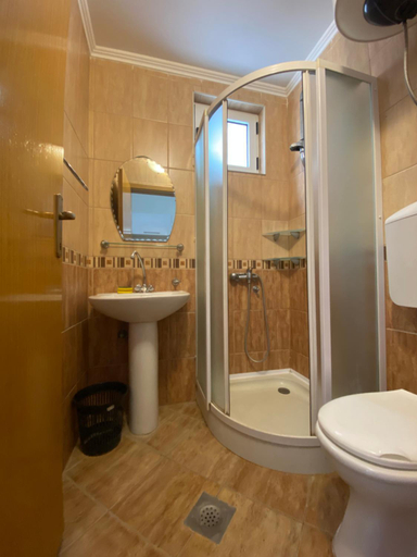 Bathroom 3, Ajan Apartments