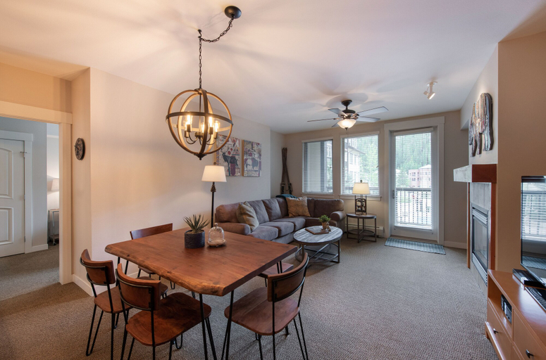 Private kitchen 5, Ski Condo with Mountain and Resort View - Fraser Crossing/Founders Pointe Select-Rated 4457, Grand