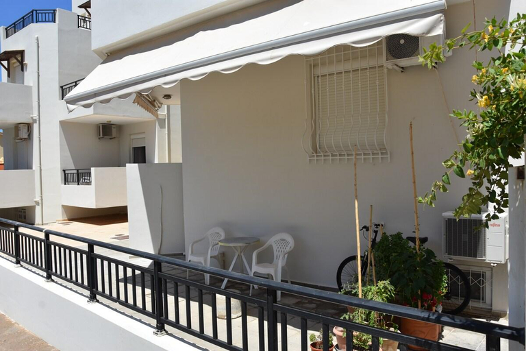Entrance 2, Kouriton apartment is an ideal place to relax, Crete