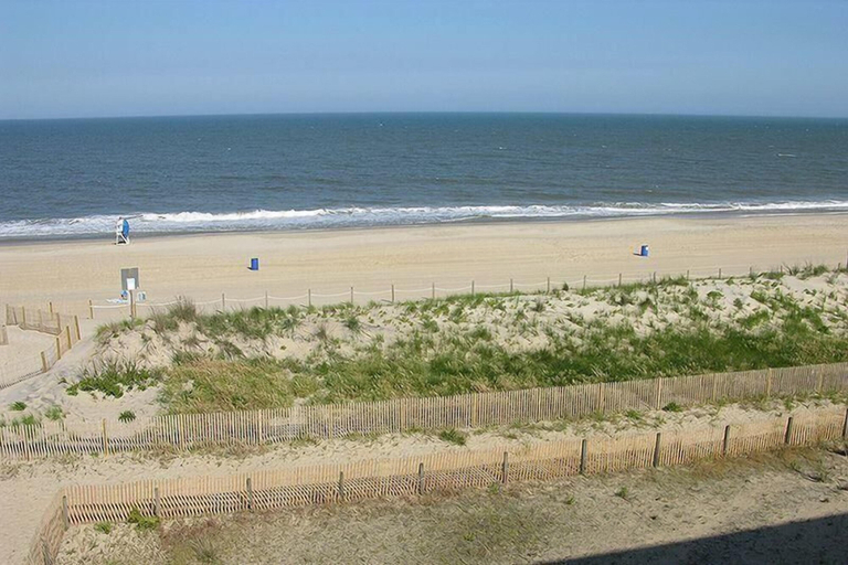 Beach, Even Keel 404 2 Bedroom Condo by RedAwning, Worcester
