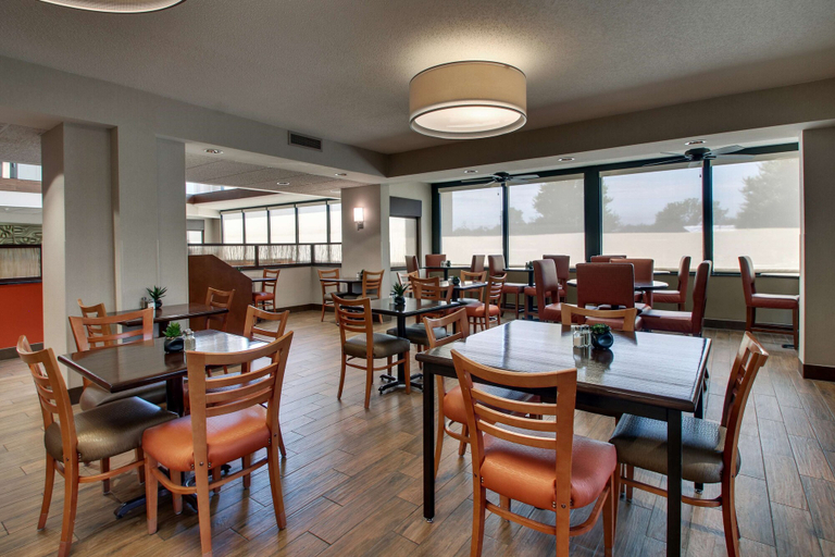 Food & Drinks 5, Drury Inn & Suites Evansville East, Vanderburgh