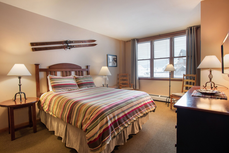 Room 4, Zephyr Mountain Lodge, Condo , 2 bedroom (Select-Rated Condo 1604), Grand