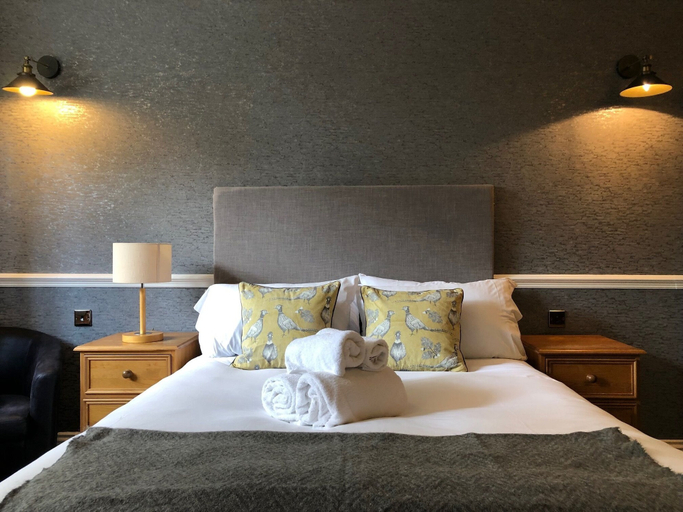 Bedroom 2, The Pelican Inn, Wiltshire