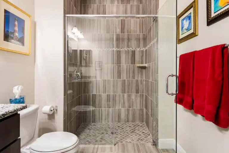 Shower 3, Paradise on Merritt Island, Brevard