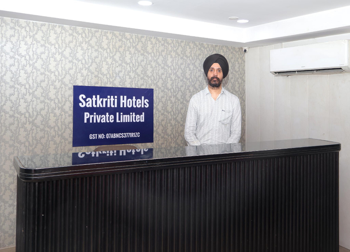 Others 4, NIDRA PASCHIM VIHAR, Delhi