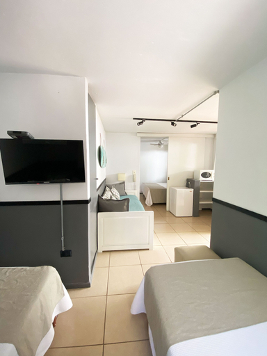 Others 3, Hotel Dollar, n.a351