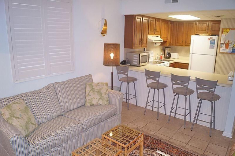 Room 3, Atlantic View 101 2 Bedroom Condo by RedAwning, Worcester