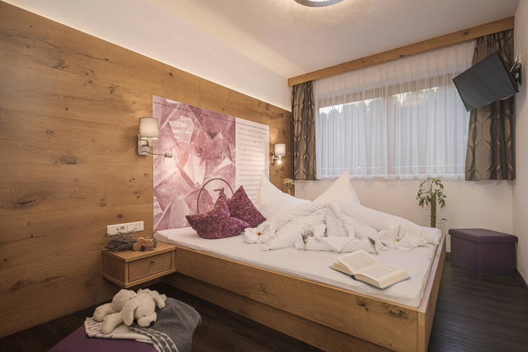 Room 3, Apart Central – Premium Mountain & Garden, Schwaz