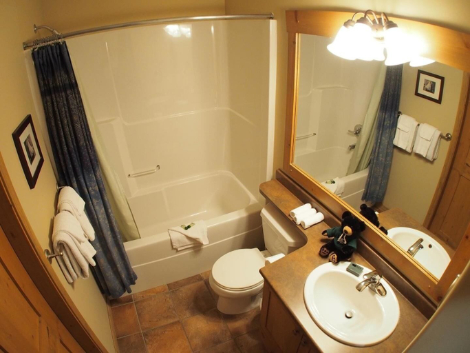 Bathroom 4, Crystal Forest #53 By Bear Country, Thompson-Nicola