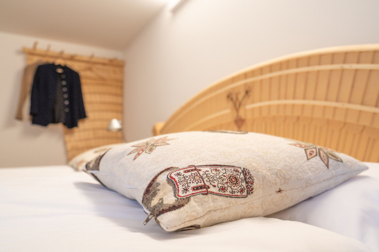 Bedroom 3, Hotel Wasserfall, La Gruyère