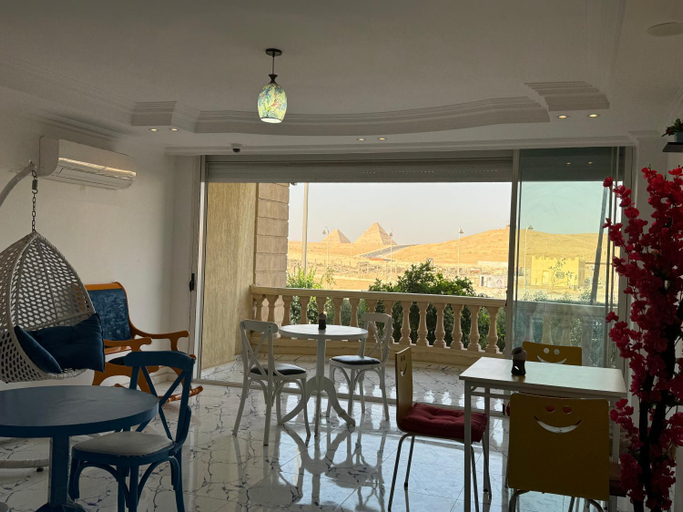Food & Drinks 2, Grand Pyramids Hostel, Al-'Umraniyah