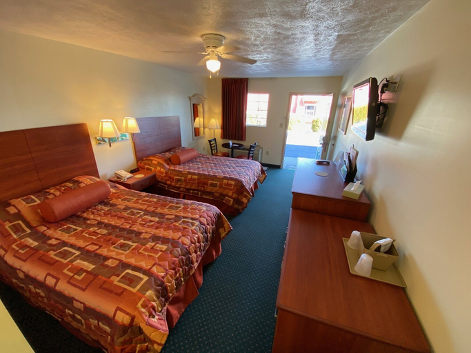 Bedroom 3, Country Hearth Inn & Suites Union City, Obion