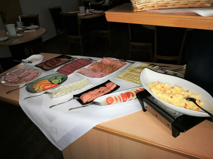 Food & Drinks 5, Hotel NearBy, Region Hannover
