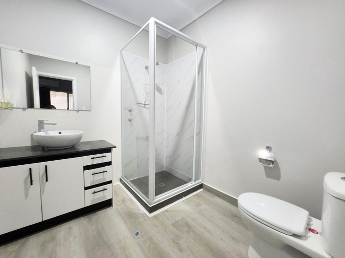 Bathroom 3, Unit 51 Seafront Estate, Dandaragan