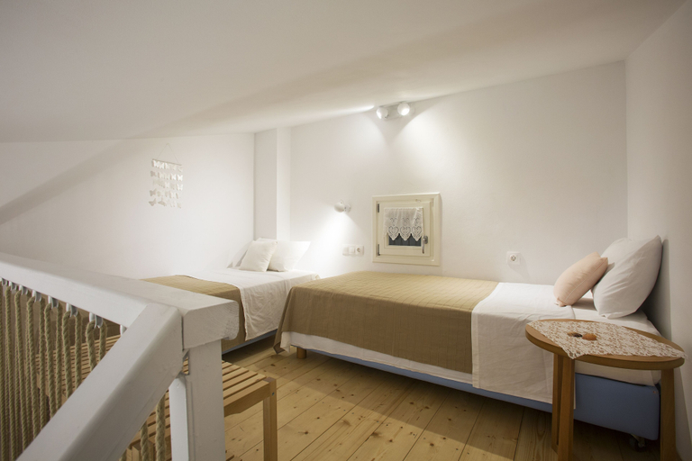 Bedroom 5, Anemomiloi Andros, South Aegean