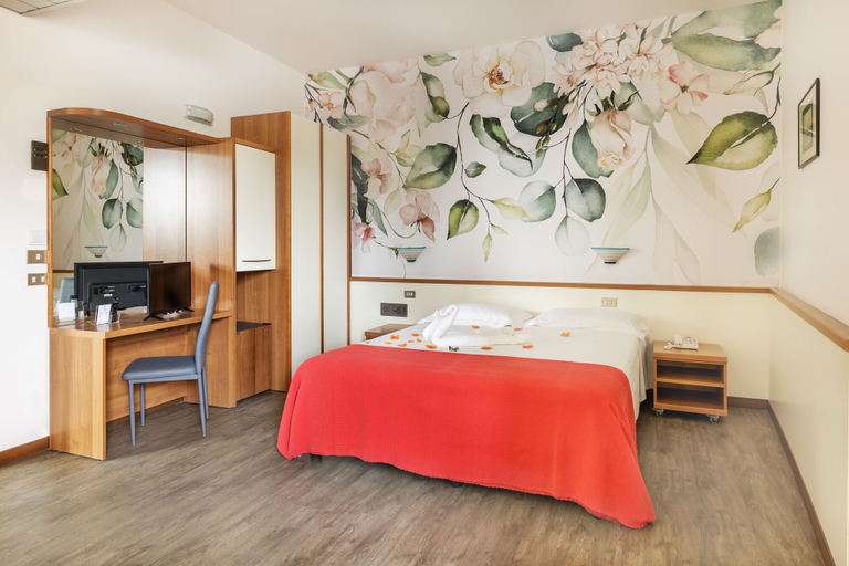 Bedroom 4, Hotel City Verona, Verona