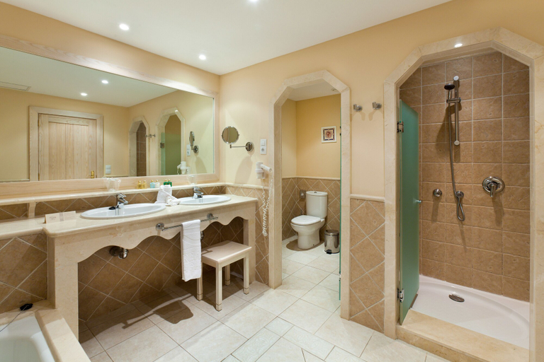 Bathroom 5, Gran Tagoro Family & Fun Playa Blanca, Las Palmas
