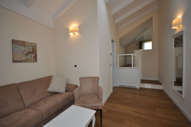 Others 5, Hotel Garni Corona, Como