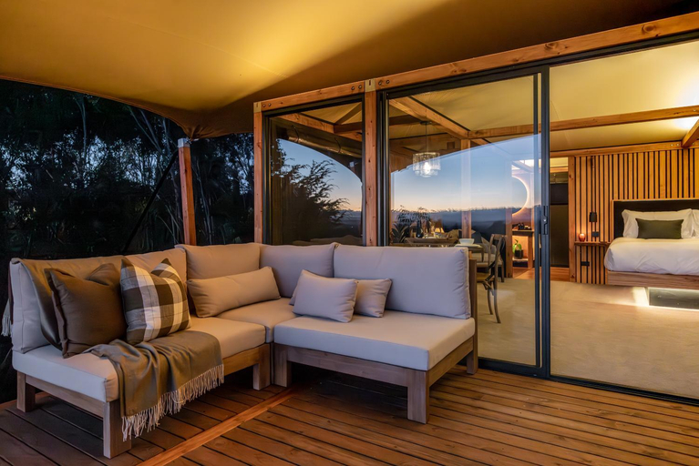 View 2, The Enchanted Retreat - Unforgettable Luxury Glamping, Hastings