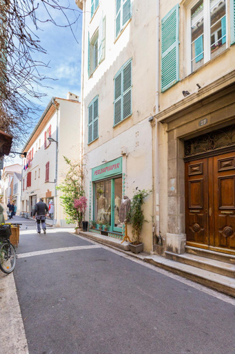 Exterior view, Chez Thibault - Studio renove 2-4pers Centre Antibes Fersen, Alpes-Maritimes
