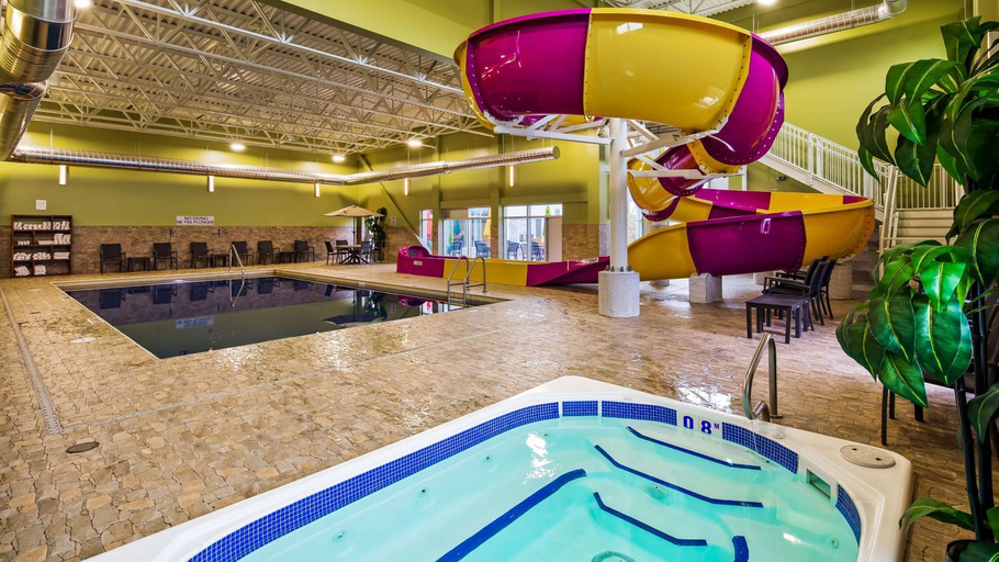 Sport & Beauty 2, Best Western Plus St. John's Airport Hotel and Suites, Division No. 1