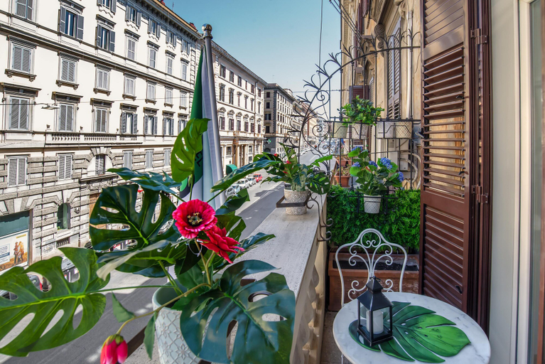 Others 4, Hotel Paba, Roma