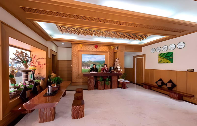 Public Area 2, Shwe Kyun Hotel, Taunggye