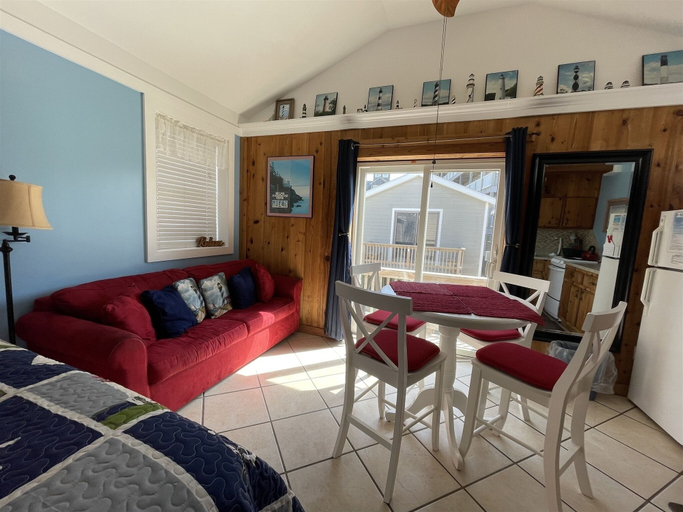 Living area, 23 The Lighthouse 1 Bedroom Condo by RedAwning, Dare
