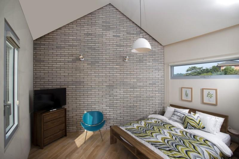 Bedroom 2, Jeju Kairos Stay, Jeju