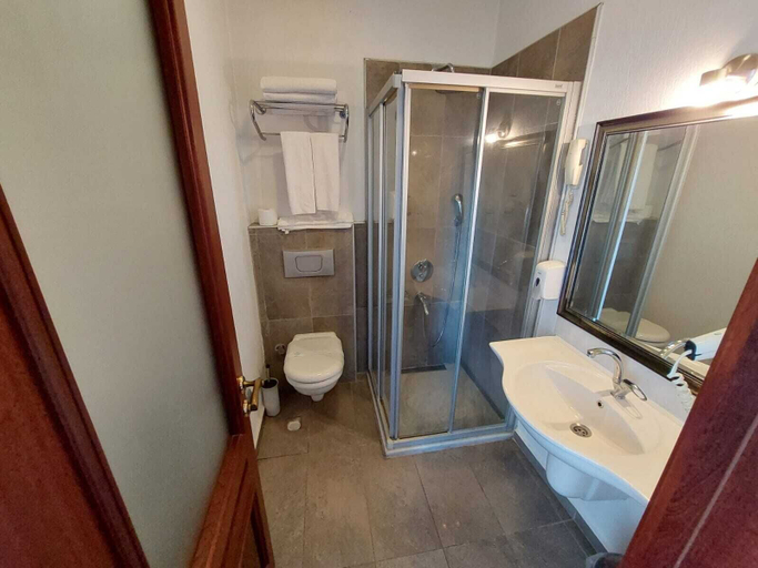 Bathroom 5, Ferahi Evler Otel, Ayvalık