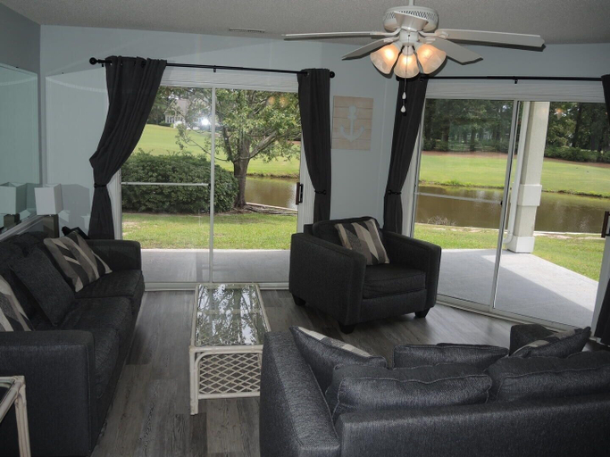 Living room 4, 503 2 Bedroom Villa by RedAwning, Brunswick