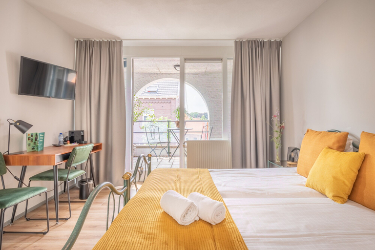 Bedroom 4, Hotel Nieuw Antiek, Helden