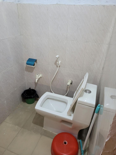 Bathroom 3, 11 Gaon Mudhouse Homestay, Garhwal