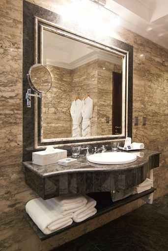 Bathroom 4, Nino Hotel Boutique, Asunción