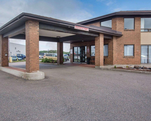 Exterior & Views 2, Comfort Inn Baie-Comeau, Manicouagan