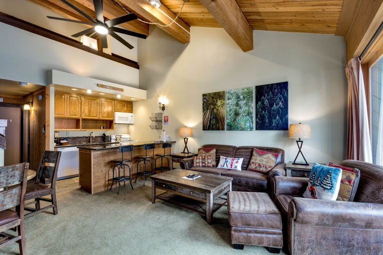 Living area 2, Lofted Retreat in The Village by RedAwning, Placer