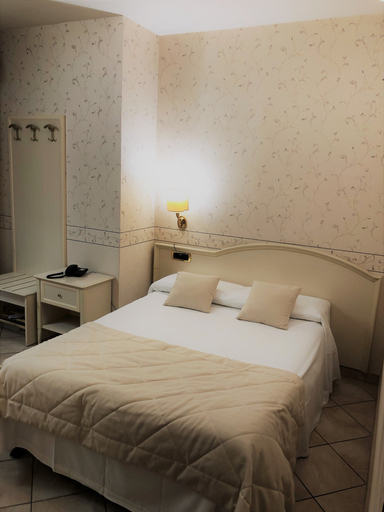 Bedroom 4, La Noce, Torino