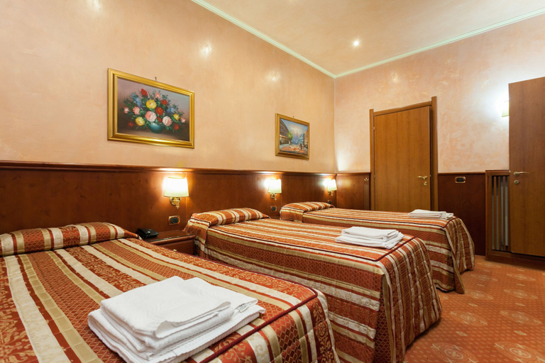 Room 5, Hotel Fiorella Milano, Milano