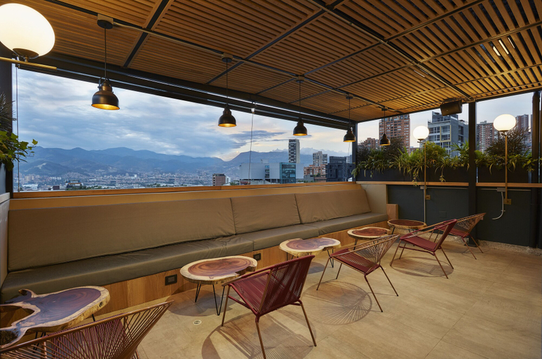 Food & Drinks 4, 14 Urban Hotel, Medellín