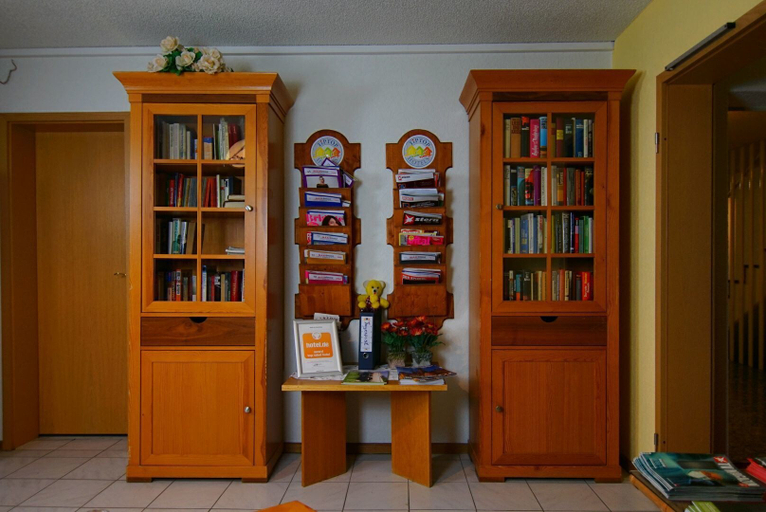 Library 5, Hotel am Hochrhein, Waldshut
